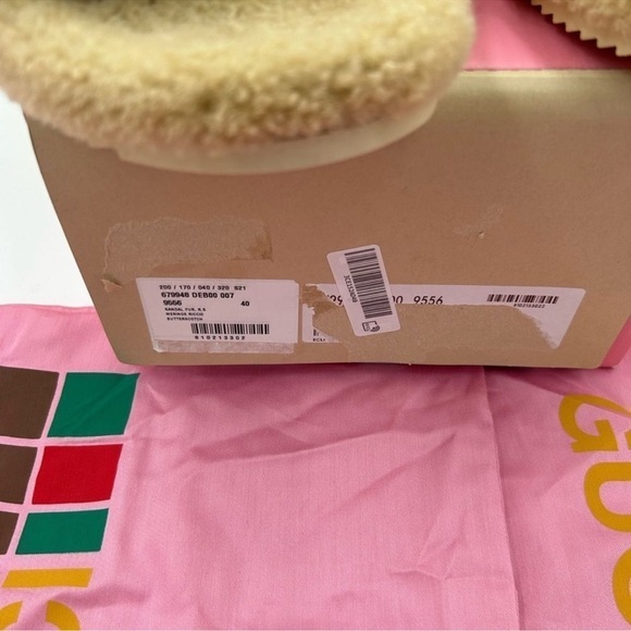 Women’s Gucci X north face Shearling slides size 40 made in Italy - Picture 6 of 9